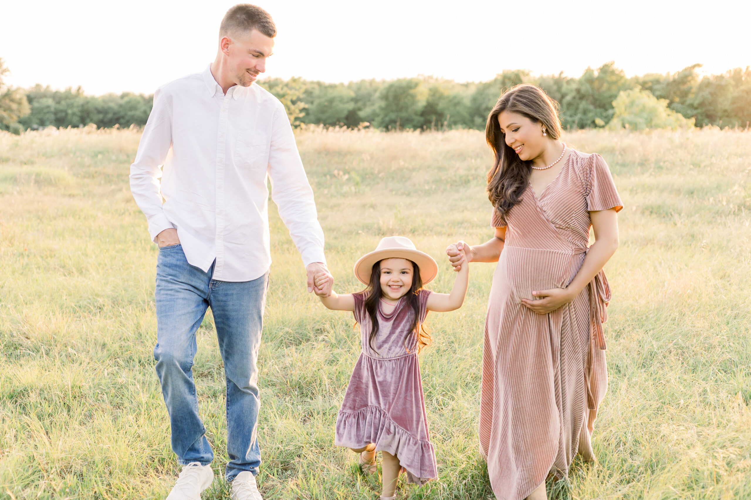 golden hour maternity session with sibling at murrell park flower mound texas